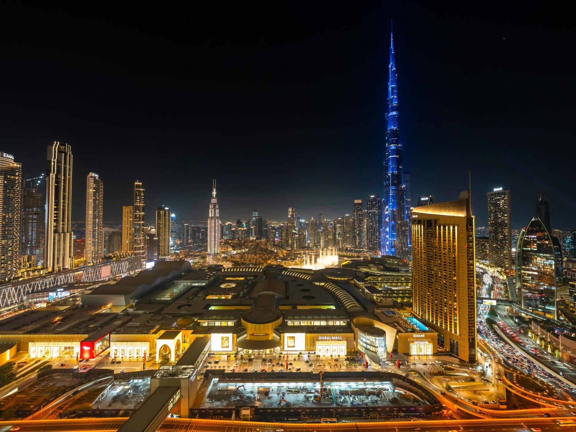 Brand New! Downtown Views Located On Mall شقة