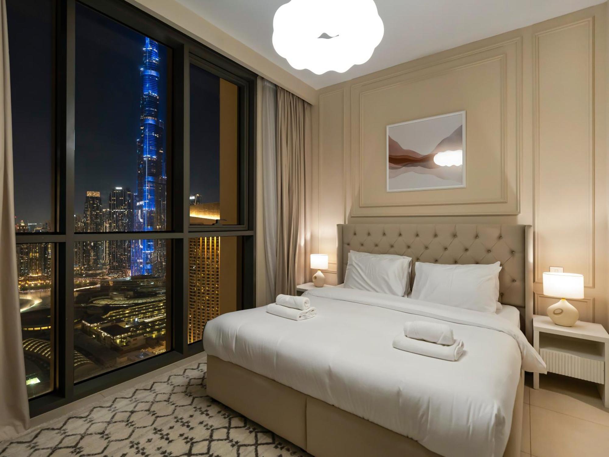 Brand New! Downtown Views Located On Mall * دبي